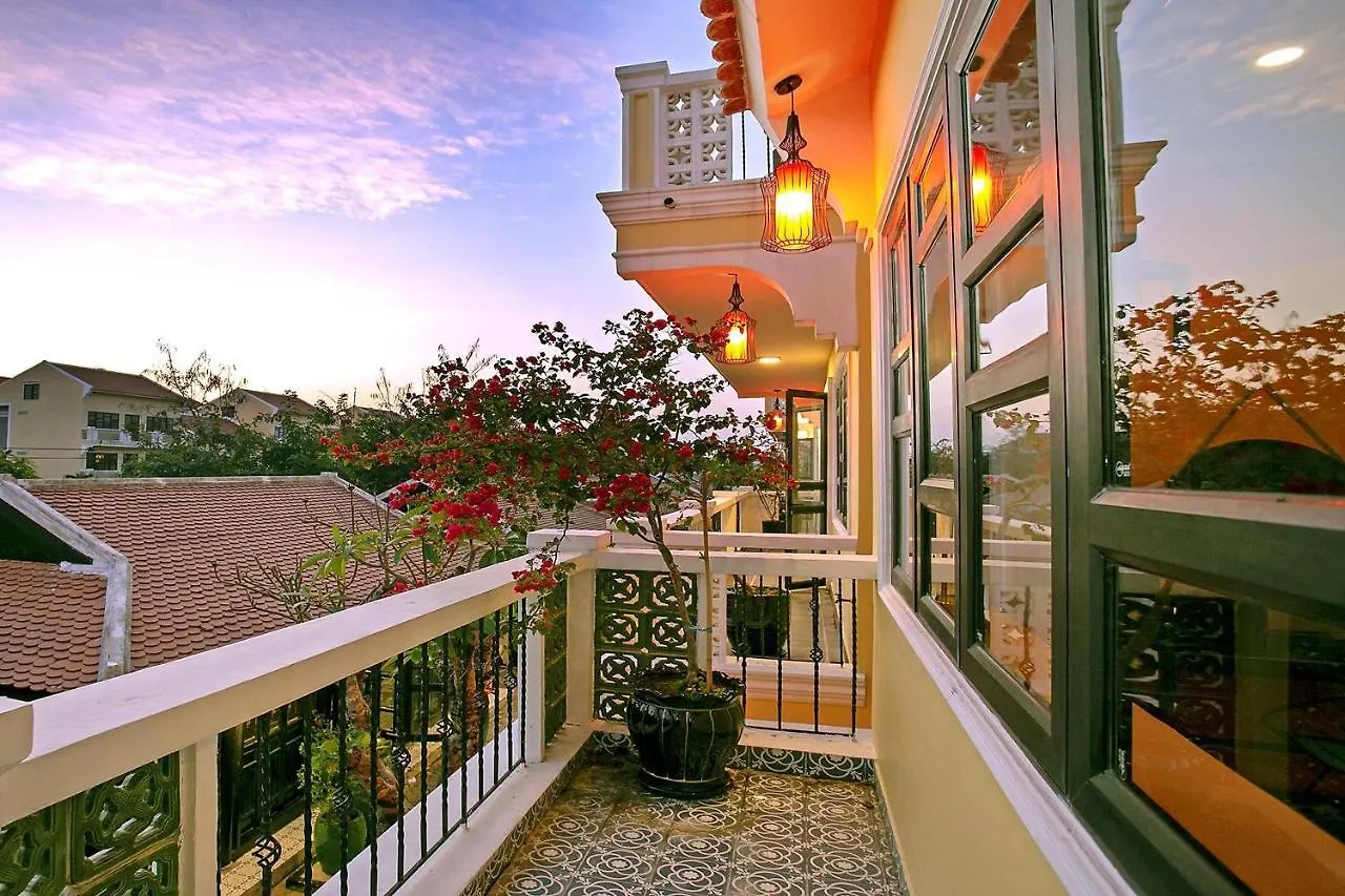 Hoi An Town Home Resort Отель Хойан