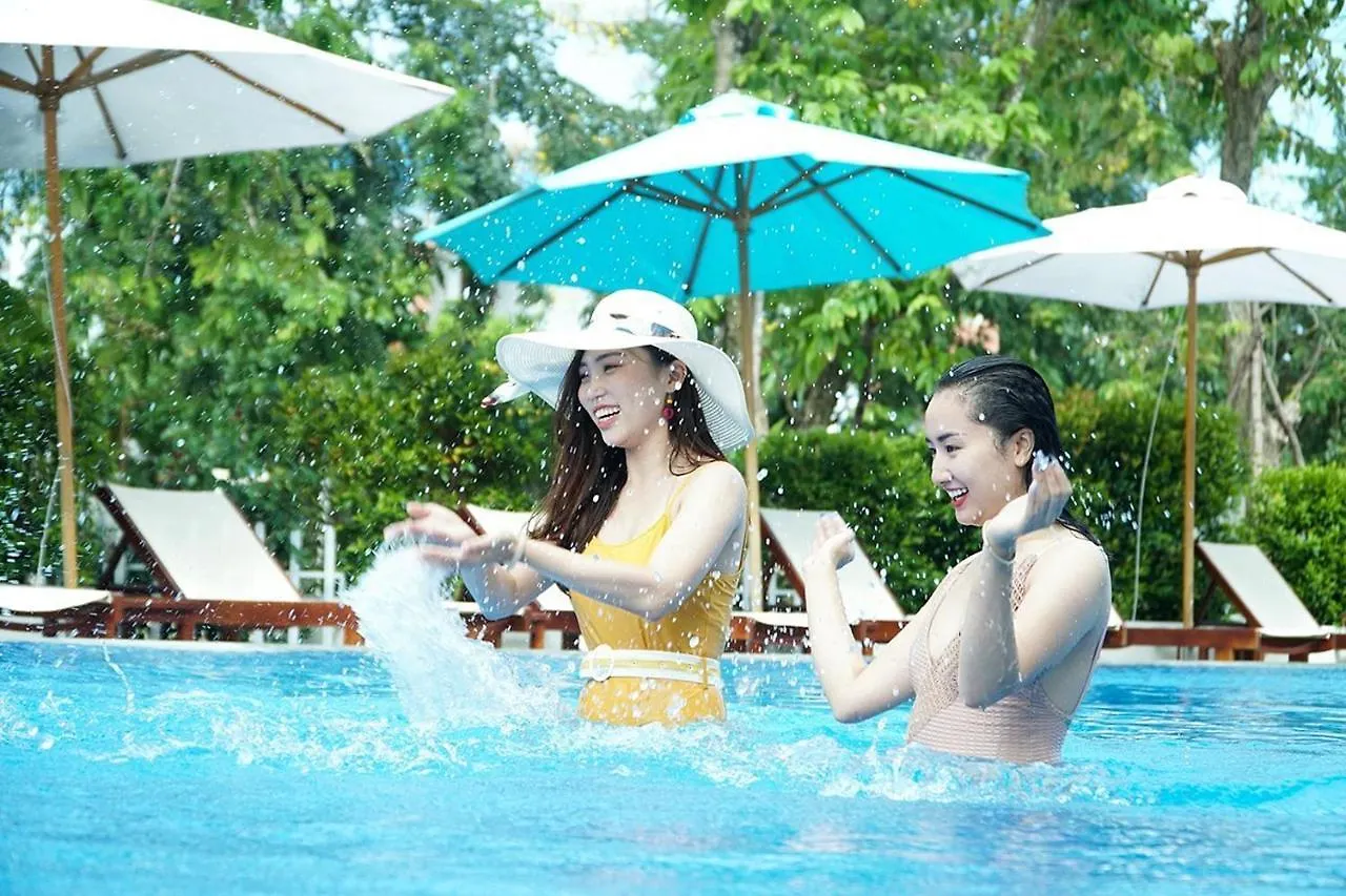 Hoi An Town Home Resort Отель