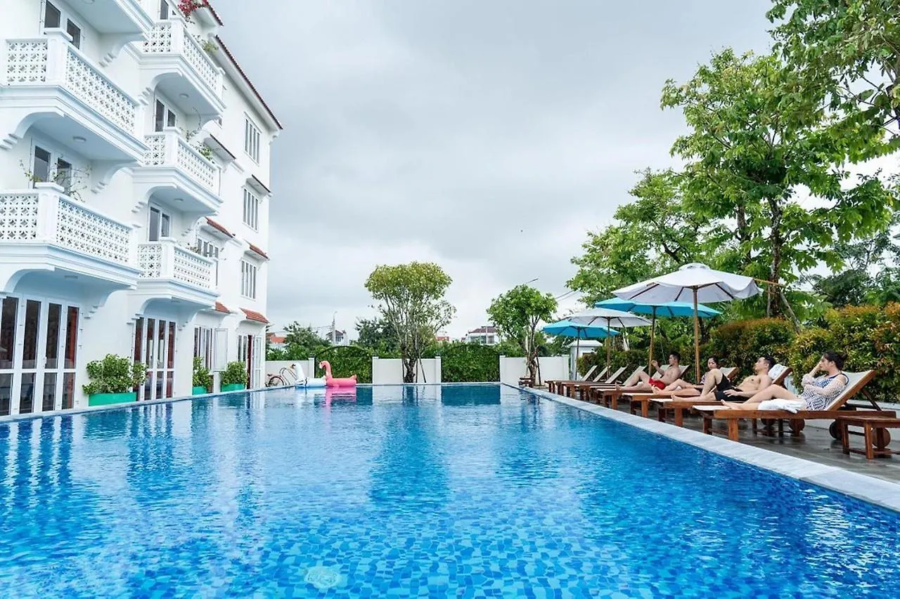 Hoi An Town Home Resort 4*, Хойан