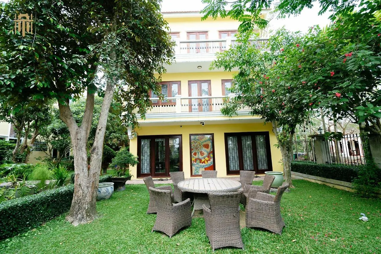 Hoi An Town Home Resort 4*, Хойан