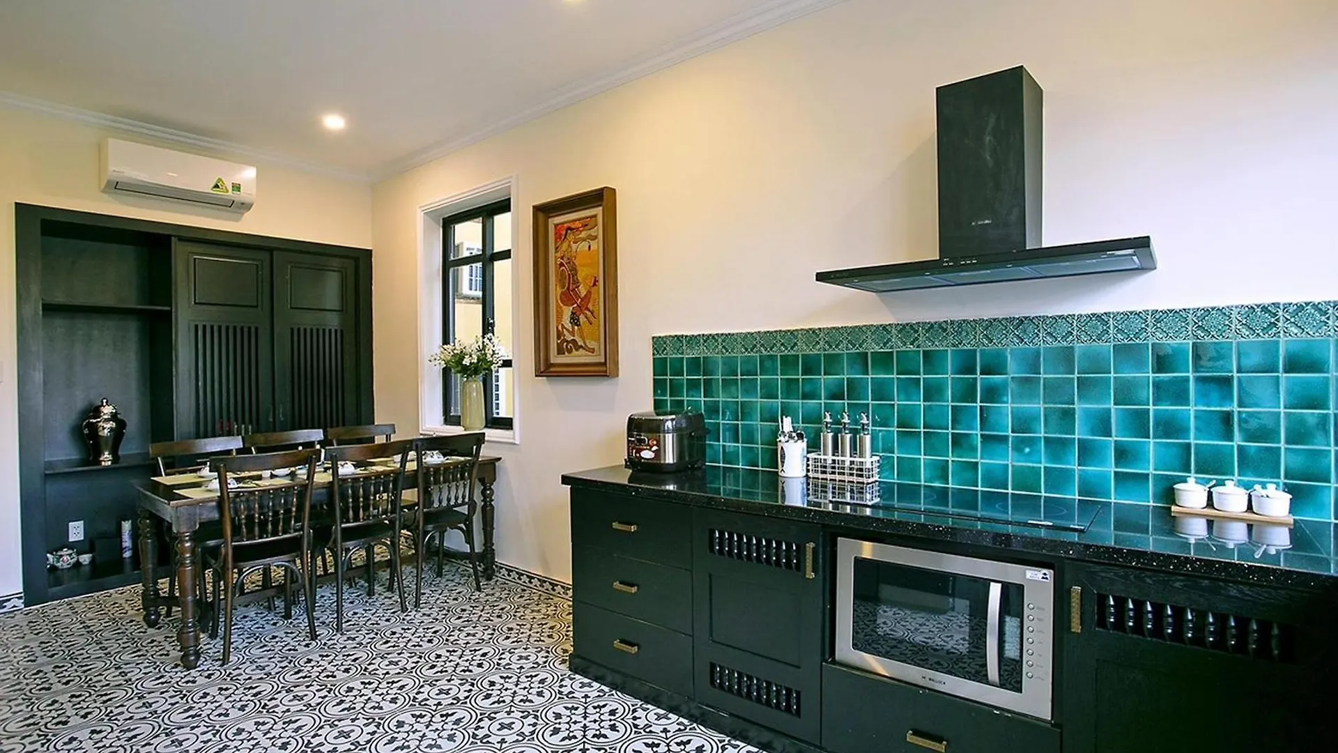 Hoi An Town Home Resort Hotel